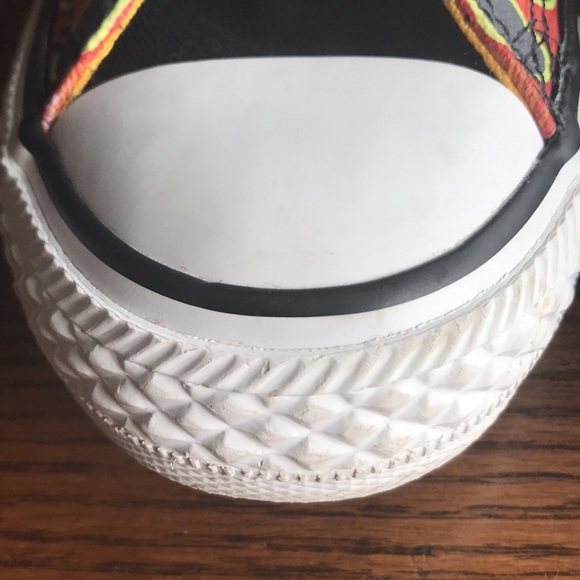 Converse All Star black w orange/yellow flames low top kids shoes NWOT - Picture 3 of 8